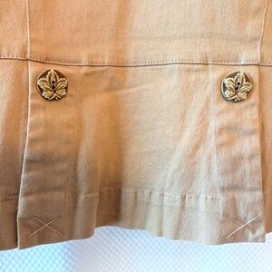 Tan cotton blazer with leaf shaped buttons - size M (measurements below)